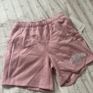BNWT lululemon scuba mid-rise oversized short 7”